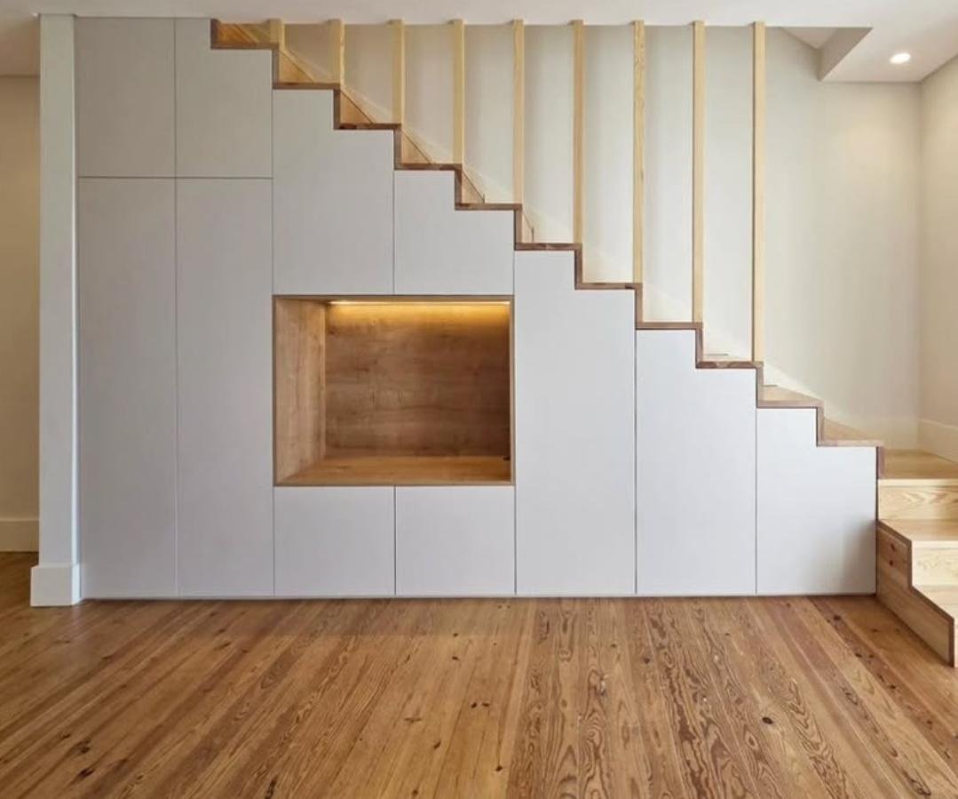 Detalhe de mobiliário por medida Andrade & Vargas